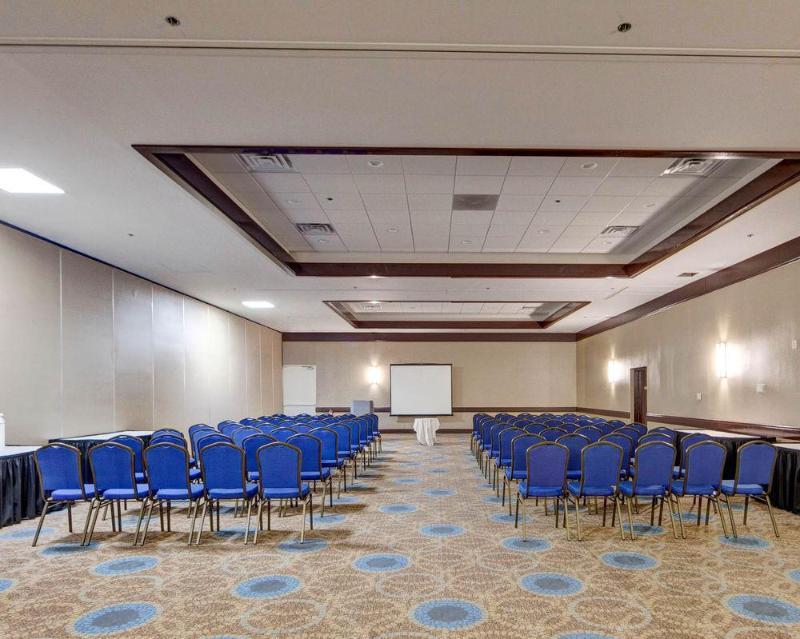 Holiday Inn Express & Suites Plano East - Richardson By Ihg Exterior photo