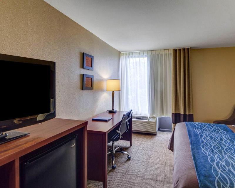 Holiday Inn Express & Suites Plano East - Richardson By Ihg Exterior photo